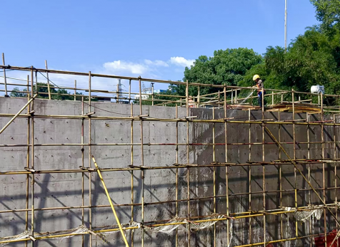 弘旭員工直面烈日考驗，汗水鑄就質(zhì)量豐碑